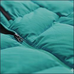 Биологически основанная и биоразлагаемая DWR переработанная ткань